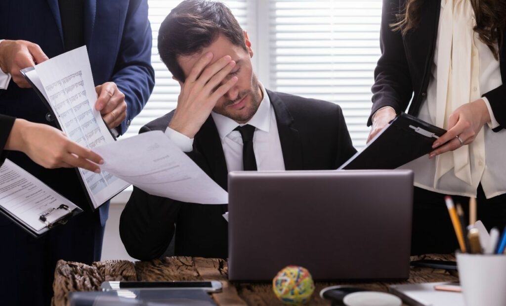 La charge mentale des équipes commence dans la boîte mail : comment l’IA peut enfin alléger le quotidien